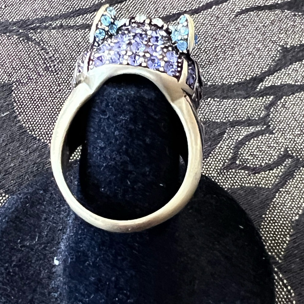 Heidi Daus Glittering Guardian Fu Dog Swarovski Crystals ring size 8 like new - Picture 8 of 11